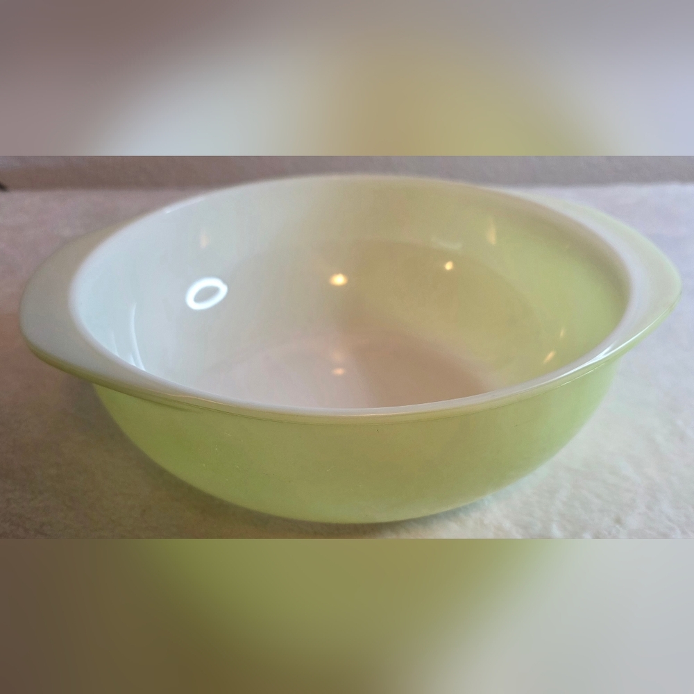 Pyrex Classic White Bowl